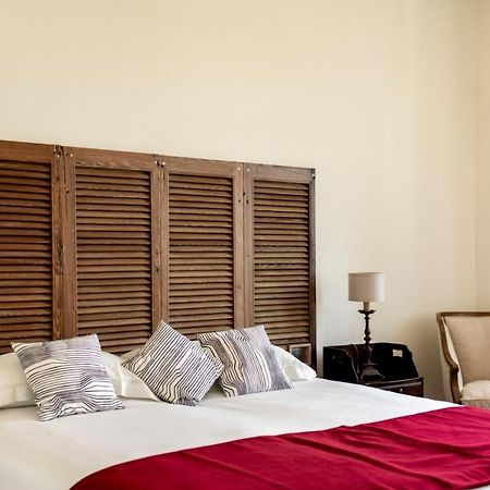 Le Vecchie Persiane - Bed & Breakfast Diano dʼAlba Екстериор снимка