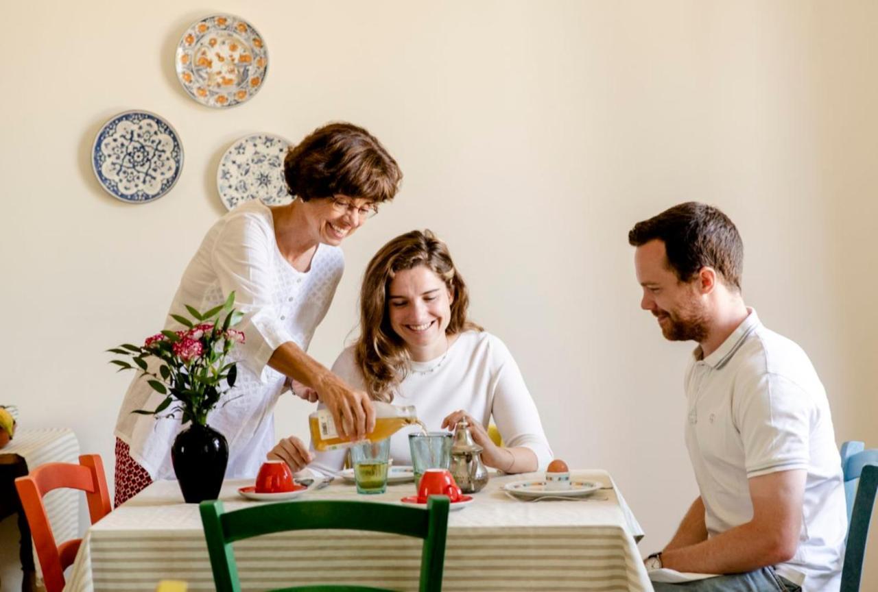 Le Vecchie Persiane - Bed & Breakfast Diano dʼAlba Екстериор снимка