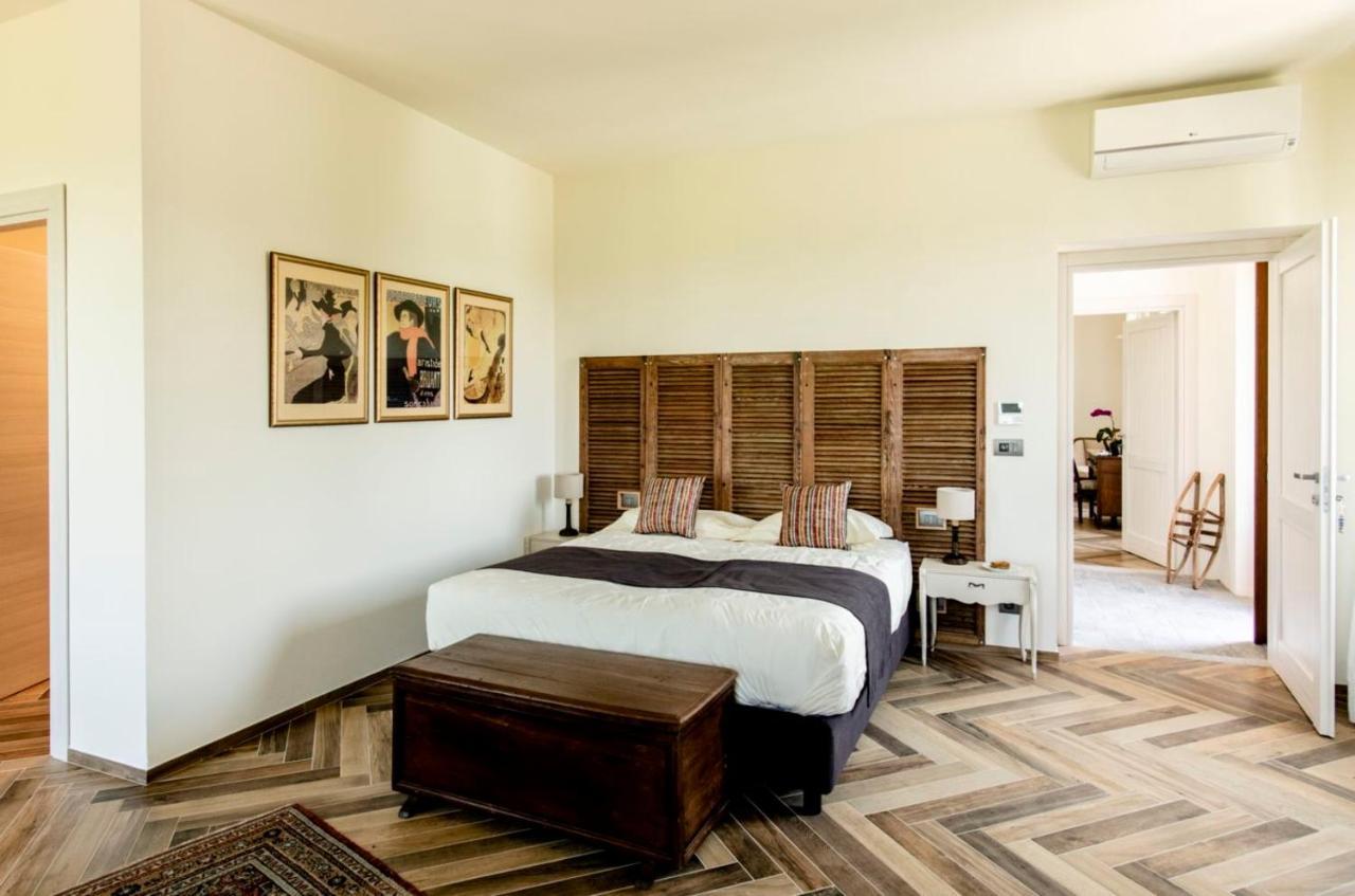 Le Vecchie Persiane - Bed & Breakfast Diano dʼAlba Екстериор снимка