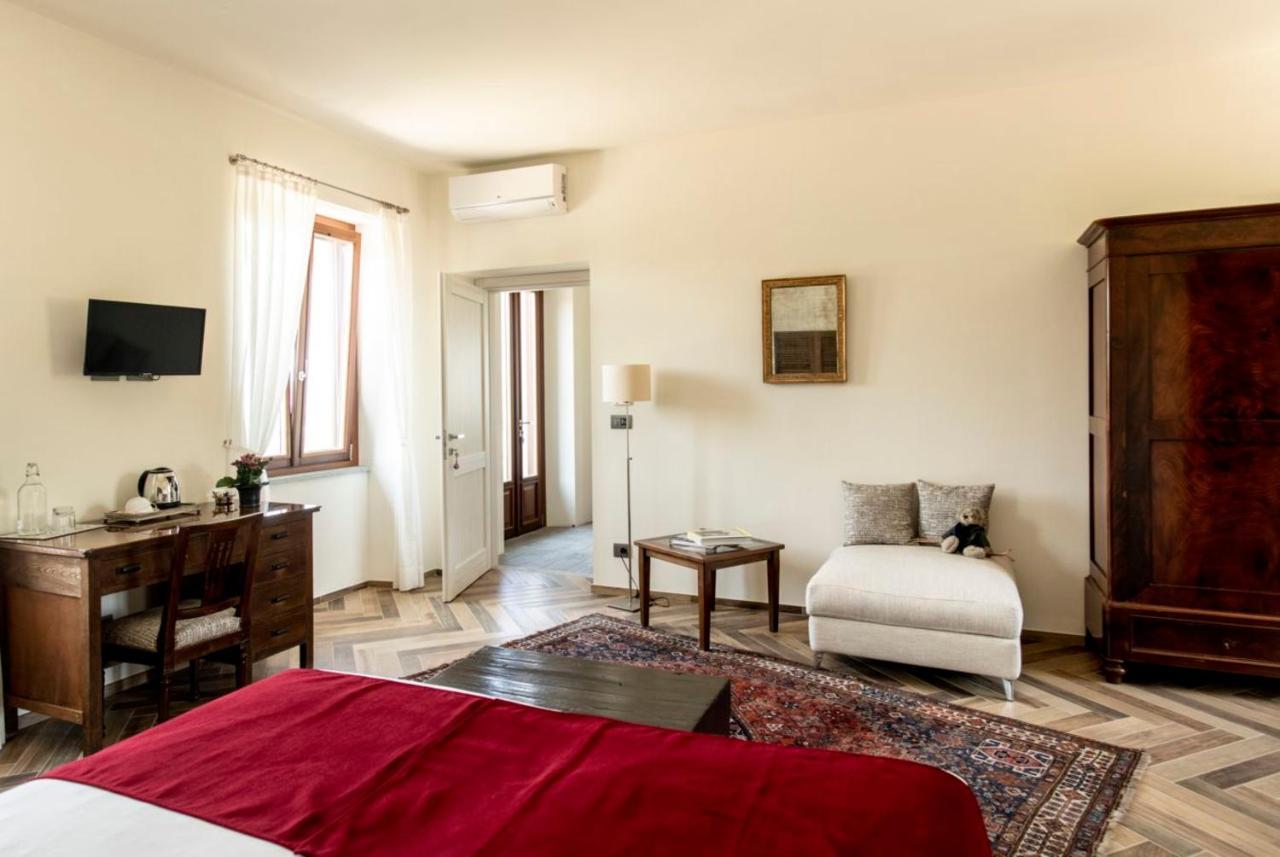 Le Vecchie Persiane - Bed & Breakfast Diano dʼAlba Екстериор снимка