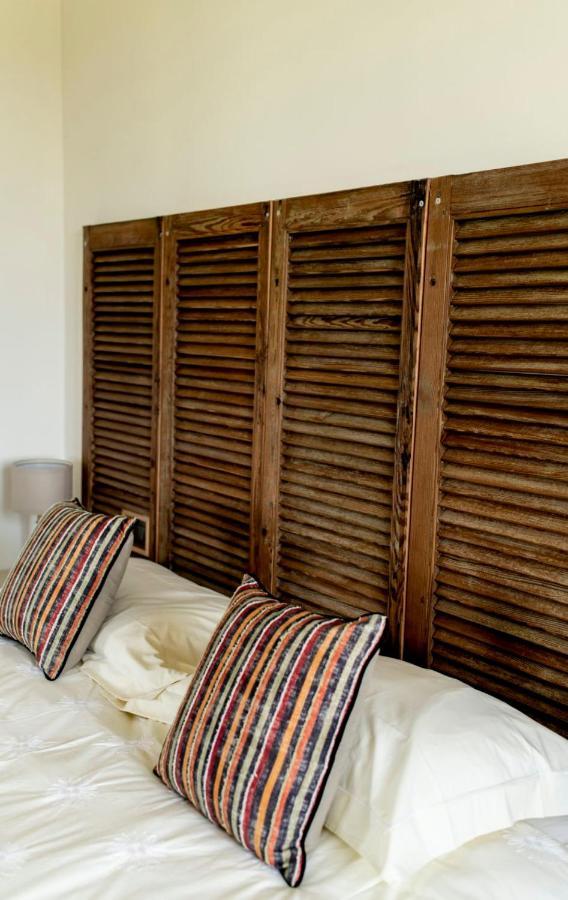 Le Vecchie Persiane - Bed & Breakfast Diano dʼAlba Екстериор снимка
